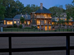 8891 Forest Meadow Dr, Memphis, TN 38125