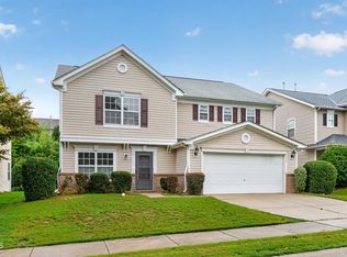 224 Ashdale Dr, Fuquay Varina, NC 27526