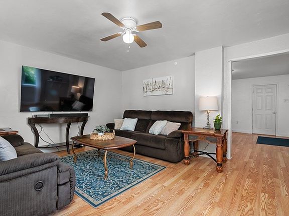 3rd image of 1257 Patton Dr