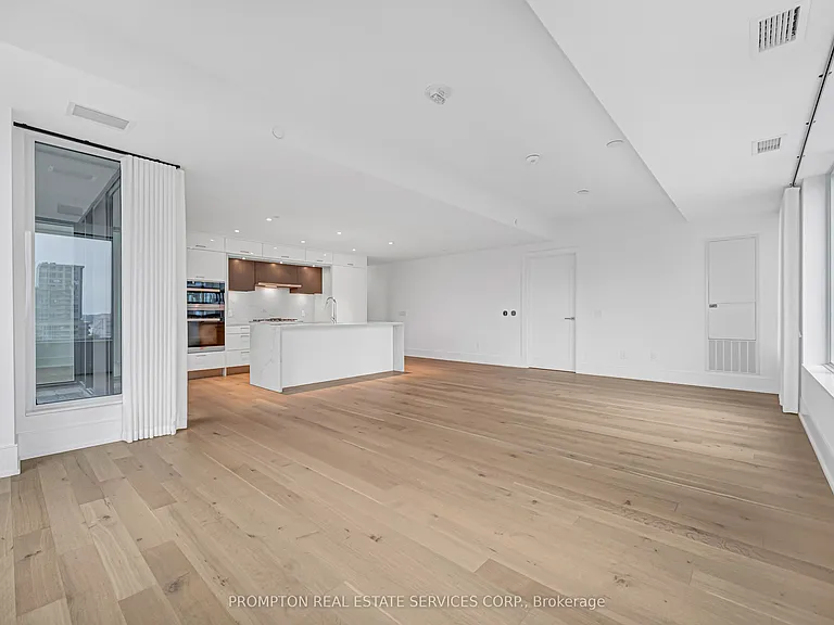 455 Wellington St W #908 — Photo 25