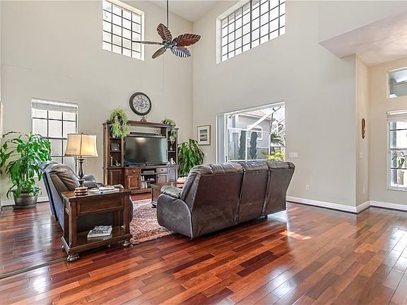 4th image of 13301 Lake Turnberry Cir