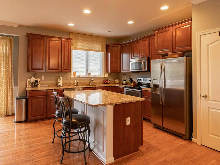 1401 Townhouse Way — Photo 7