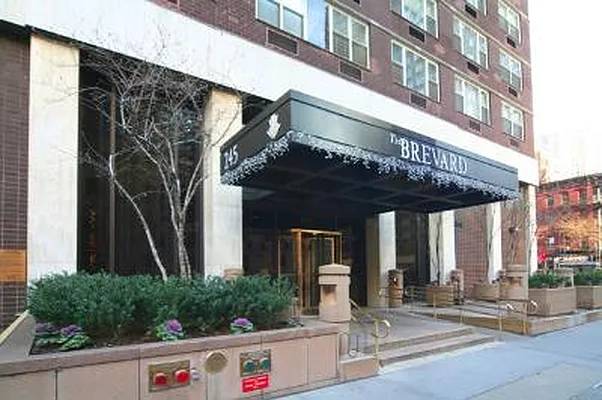 Sold by Manhattan Living | media 11