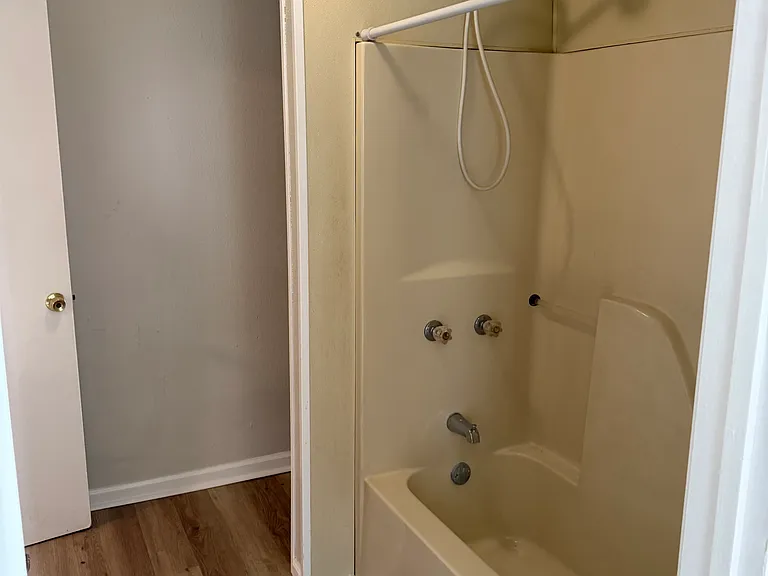 1003 School St #A — Photo 6