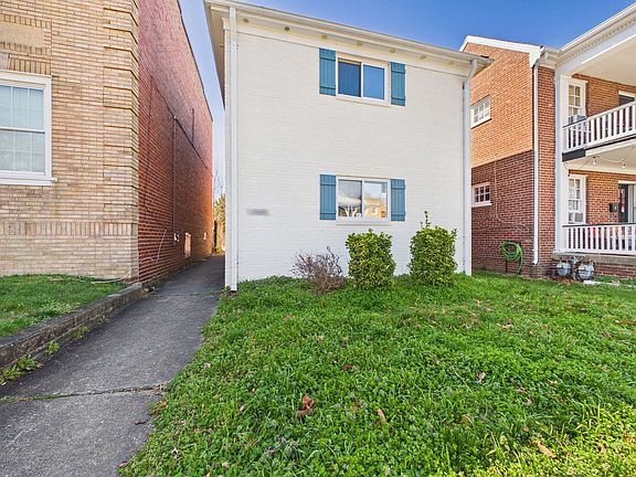 2nd image of 3509 Park Ave APT 2