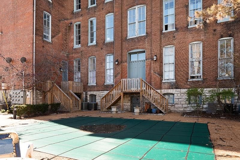 1st image of 1047 Lafayette Ave