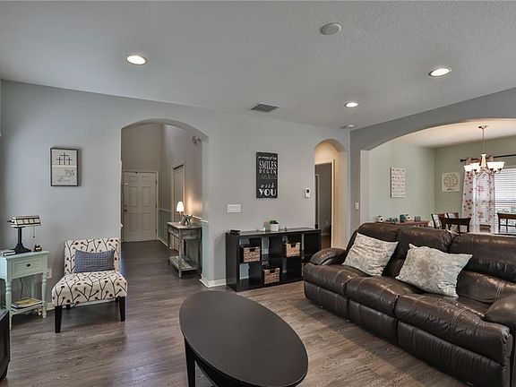 4th image of 12512 Belcroft Dr