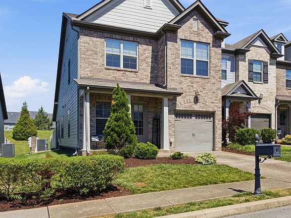 3rd image of 1437 Channing Dr