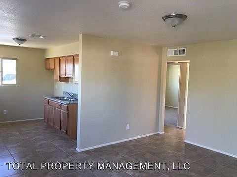 2nd image of 2225 Belmont St