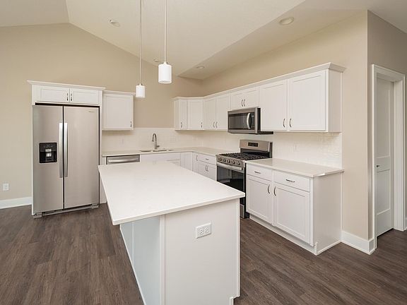 5th image of 161 Beacon Harbor Cir