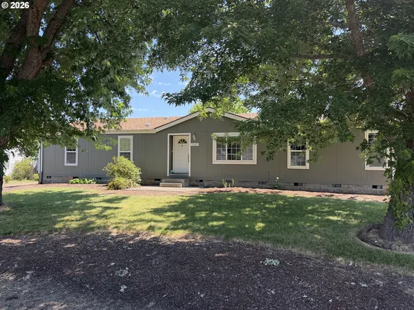 1221 47th Ave, Sweet Home, OR 97386
