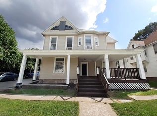 625 E Locust St, Davenport, IA 52803