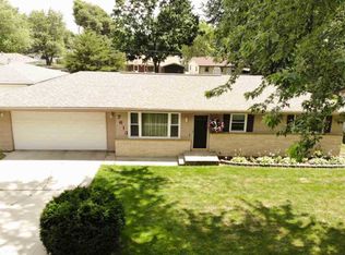 7613 Eastmont Ave, Loves Park, IL 61111