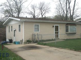 3730 W 4th St, Sioux City, IA 51103