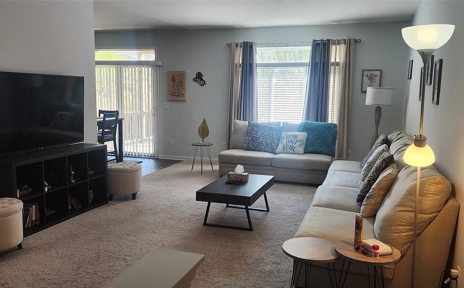 2 bed, 2.0 bath, 1393 sqft, $2,000 — Photo 2