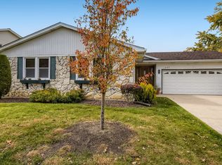 1849 Bolleana Ct, Hoffman Estates, IL 60192