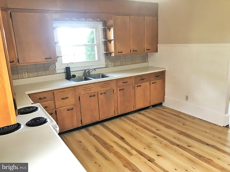 2060 Bridge Rd — Photo 8