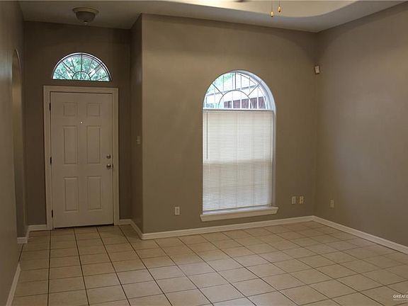 4th image of 3824 Umar Ave