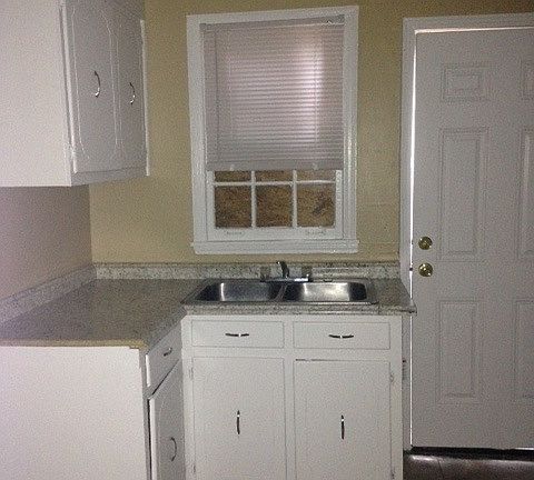 5th image of 3933 S Rossiland Cir