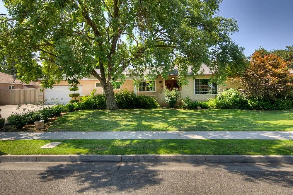 1479 W Sierra Ave photo 1