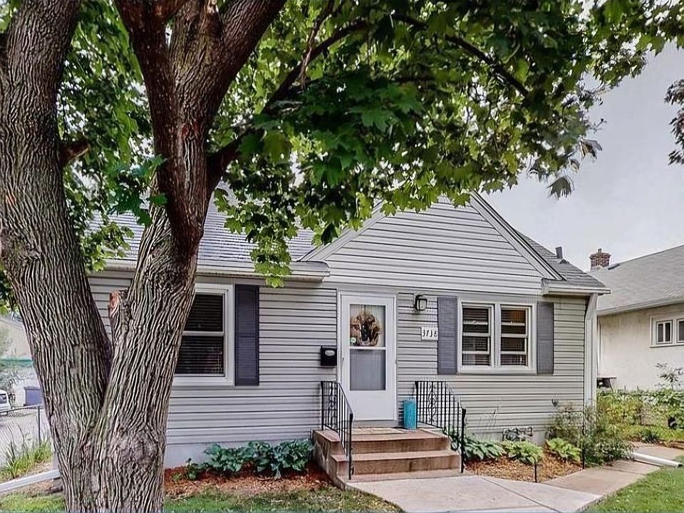 2nd image of 3738 Standish Ave