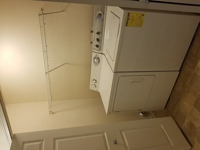 Blackberry Creek Village Apartments — Photo 8