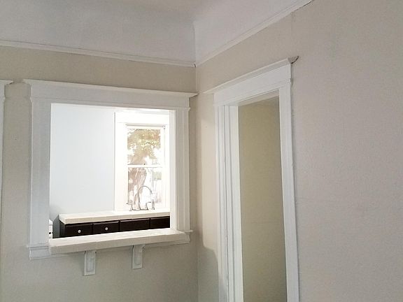 4th image of 1615 25th St #2