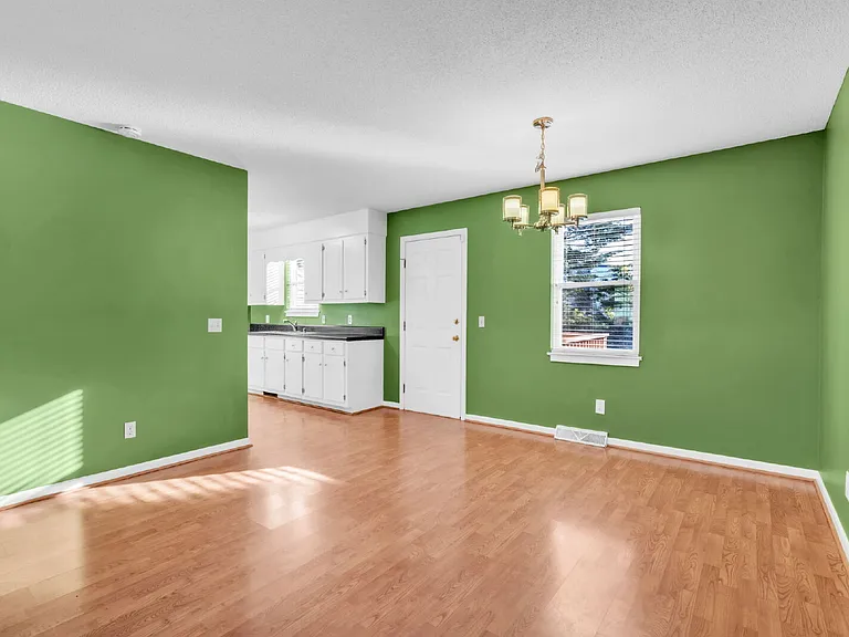 18 Genesis Ct #A — Photo 9