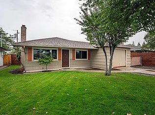 215 Chestnut St, Medford, OR 97501