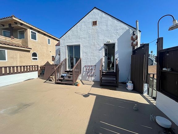 2nd image of 1058 Bath Ln #B