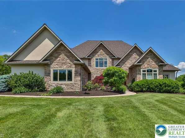 4521 Linda Ln, Emmaus, PA 18049