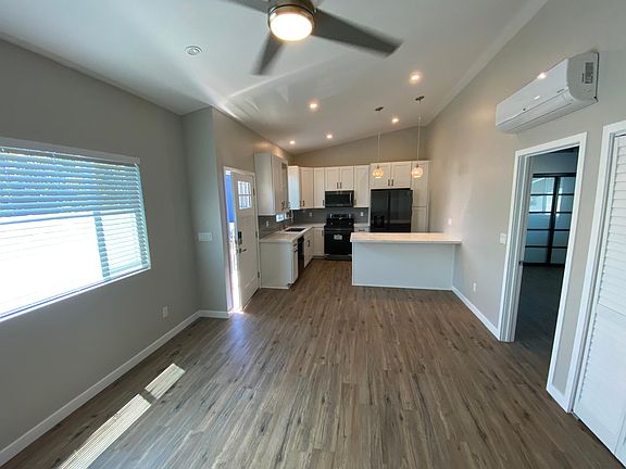 2nd image of 3655 Texas St