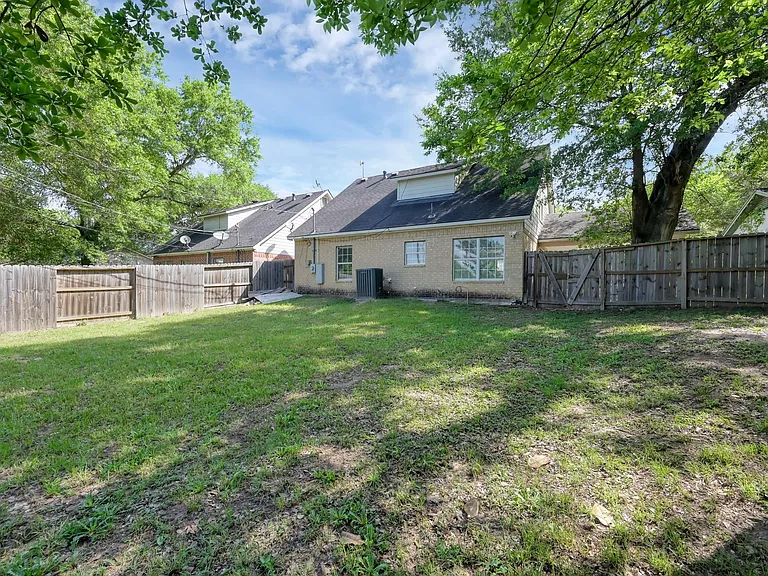 125 Pine Mdws — Photo 44