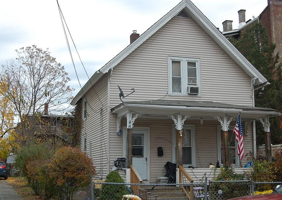 2nd image of 44 James St