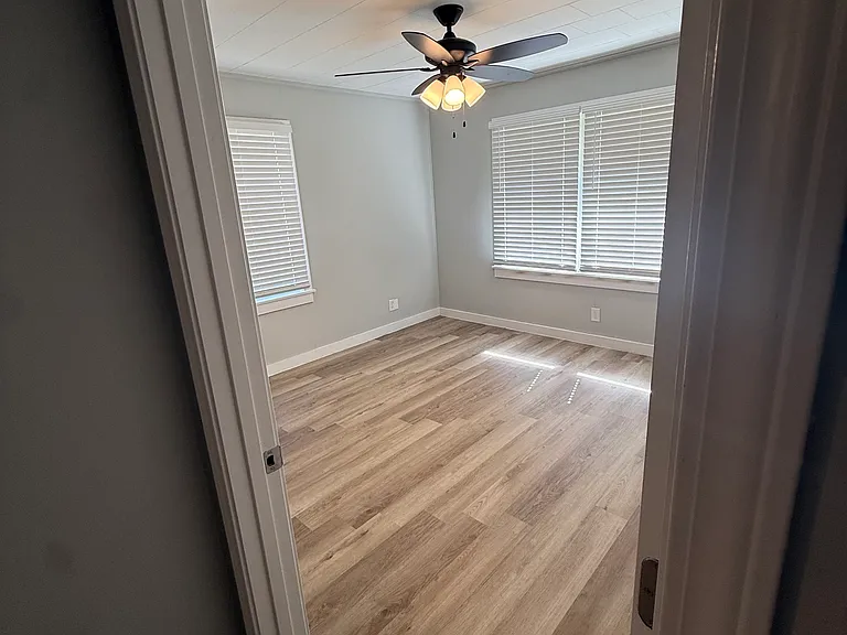 922 Alan Rd — Photo 9