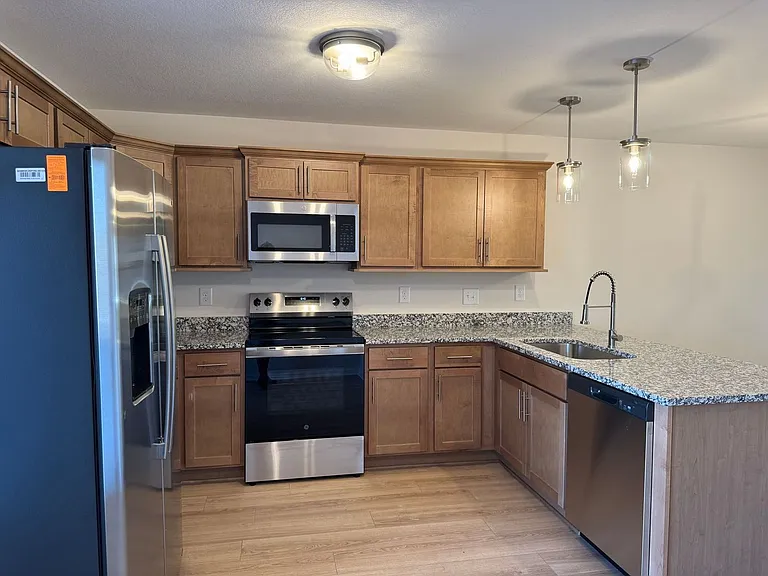 134 Quarry Point Dr — Photo 4
