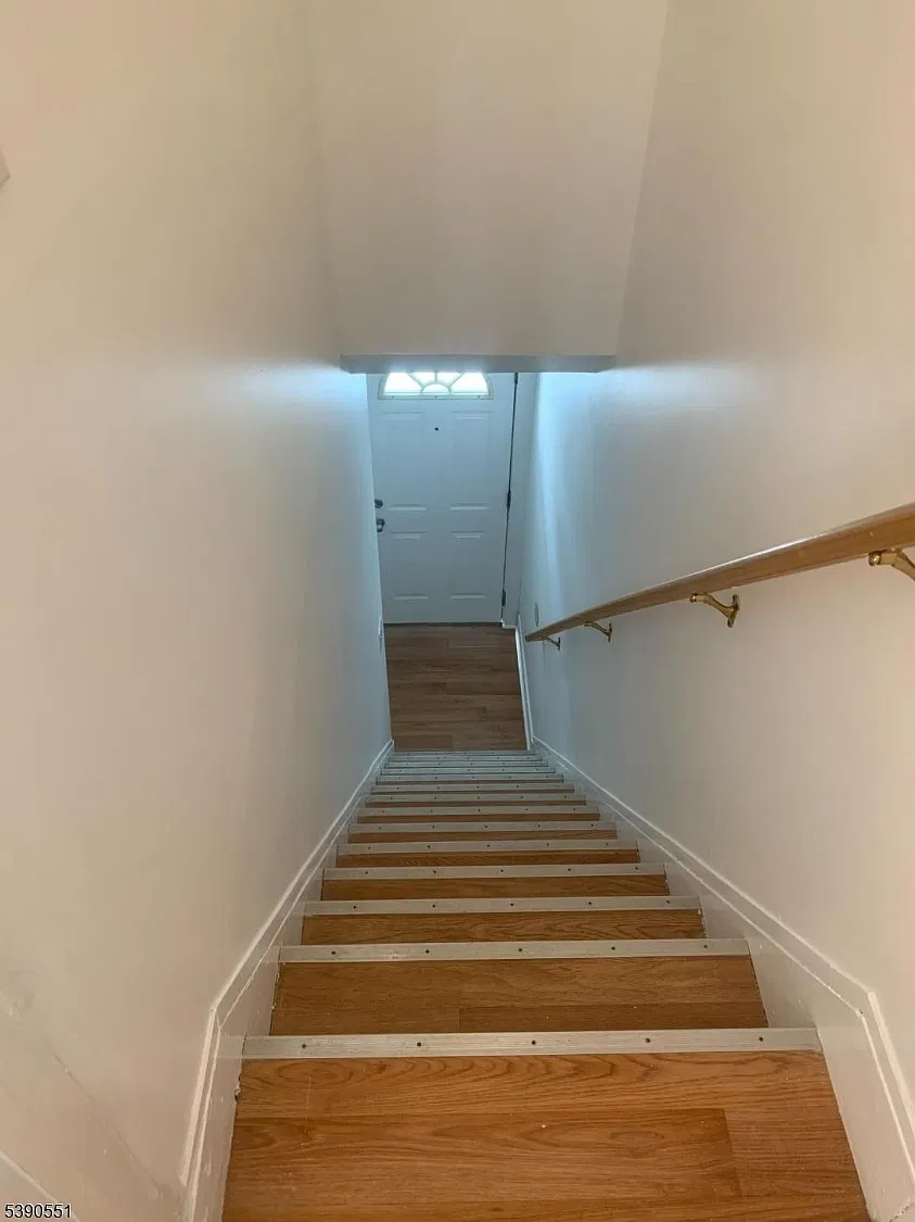 1 bed, 1.0 bath, $1,900 — Photo 3
