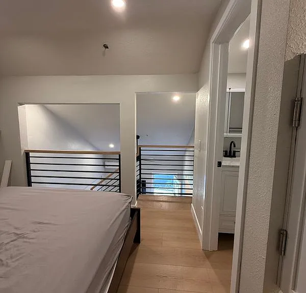 25520 Aragon Way — Photo 16