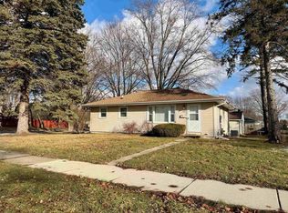 1934 Liberty Ln, Janesville, WI 53545