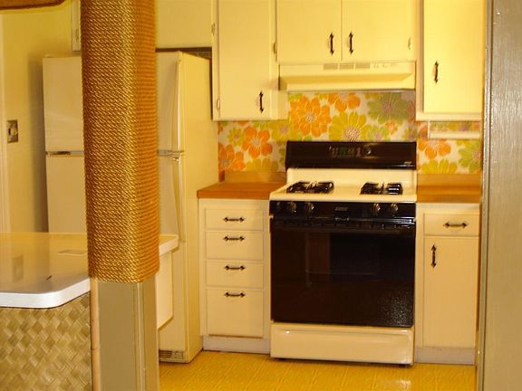 4th image of 21 Bliss Ave