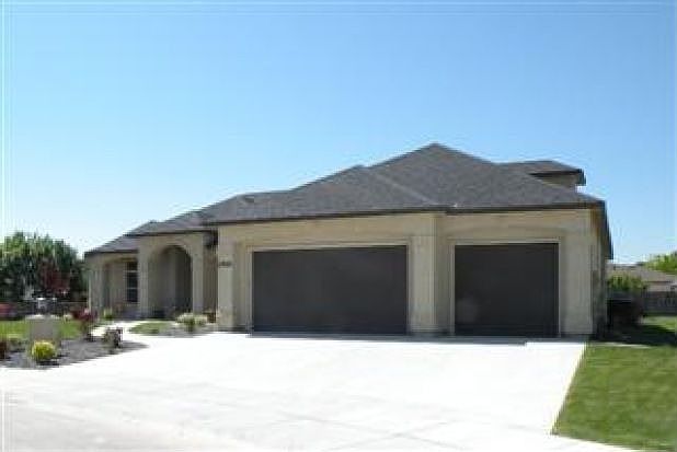 1st image of 2816 Willow Falls Ave