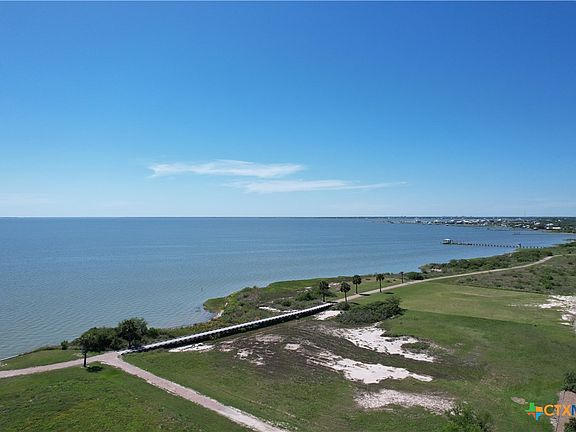 4th image of 41 Bay Club Dr