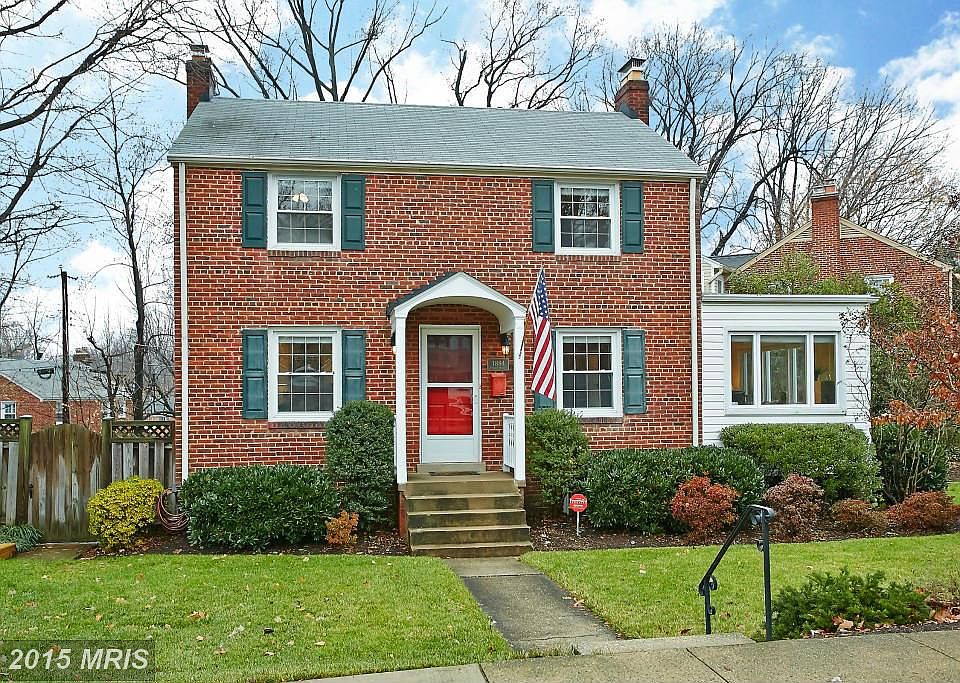 1st image of 1884 Patrick Henry Dr
