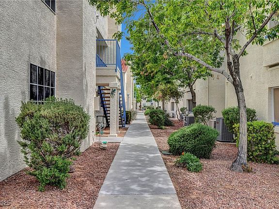 2nd image of 2725 S Nellis Blvd Unit 1052