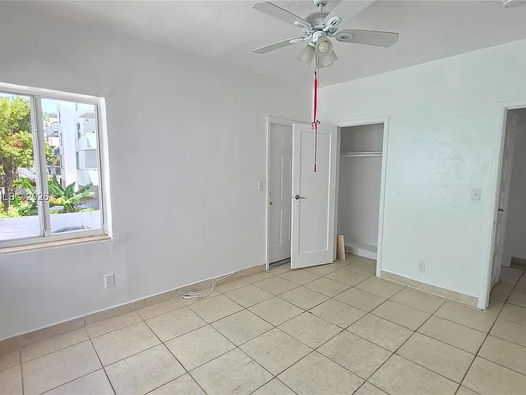 7629 Dickens Ave #4-8 — Photo 15