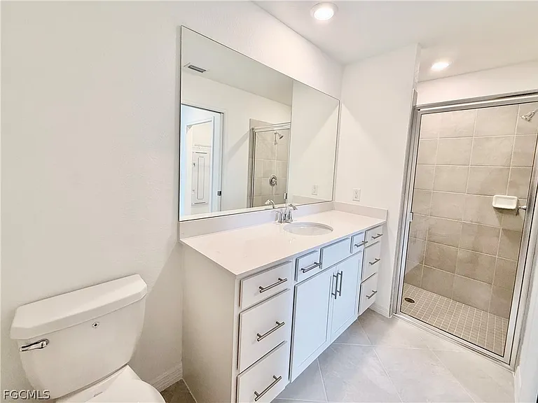 15285 Green Acres Ave #415 — Photo 6