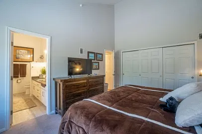 3 bed, 1541 sqft, $2,975 — Photo 2