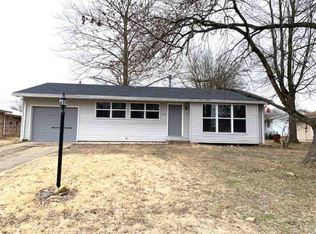 2303 Evergreen Ct, Terre Haute, IN 47802