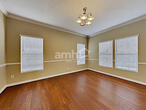 5th image of 1048 Oakhall Dr