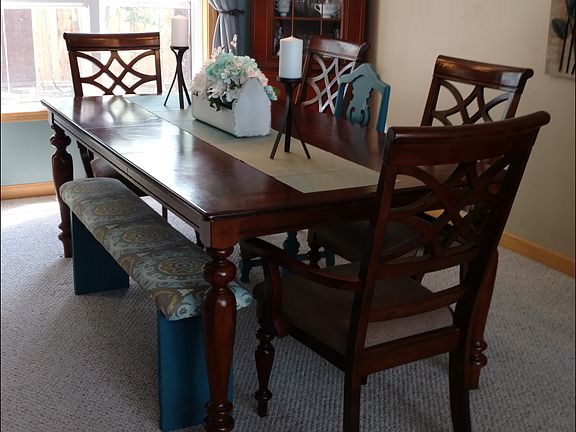 Formal dining room